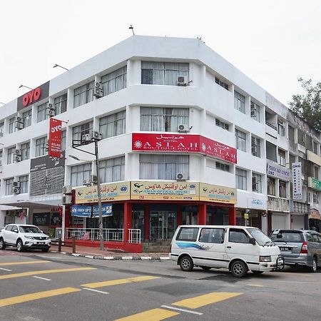 Oyo 559 アスラー ブティック ホテル コタバル エクステリア 写真