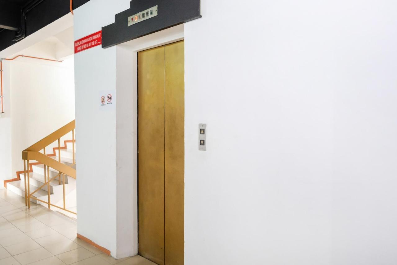 Oyo 559 アスラー ブティック ホテル コタバル エクステリア 写真